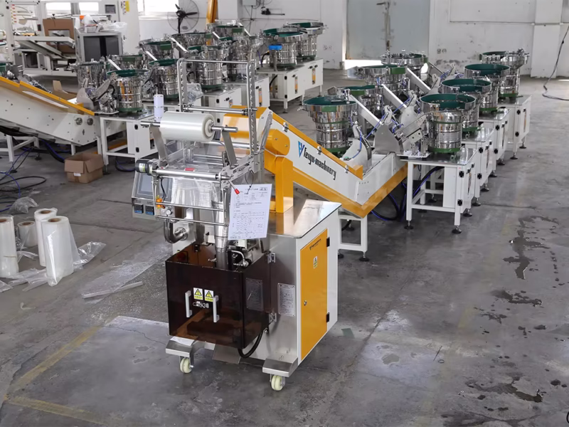 Automatic Screw Packing Machine 2